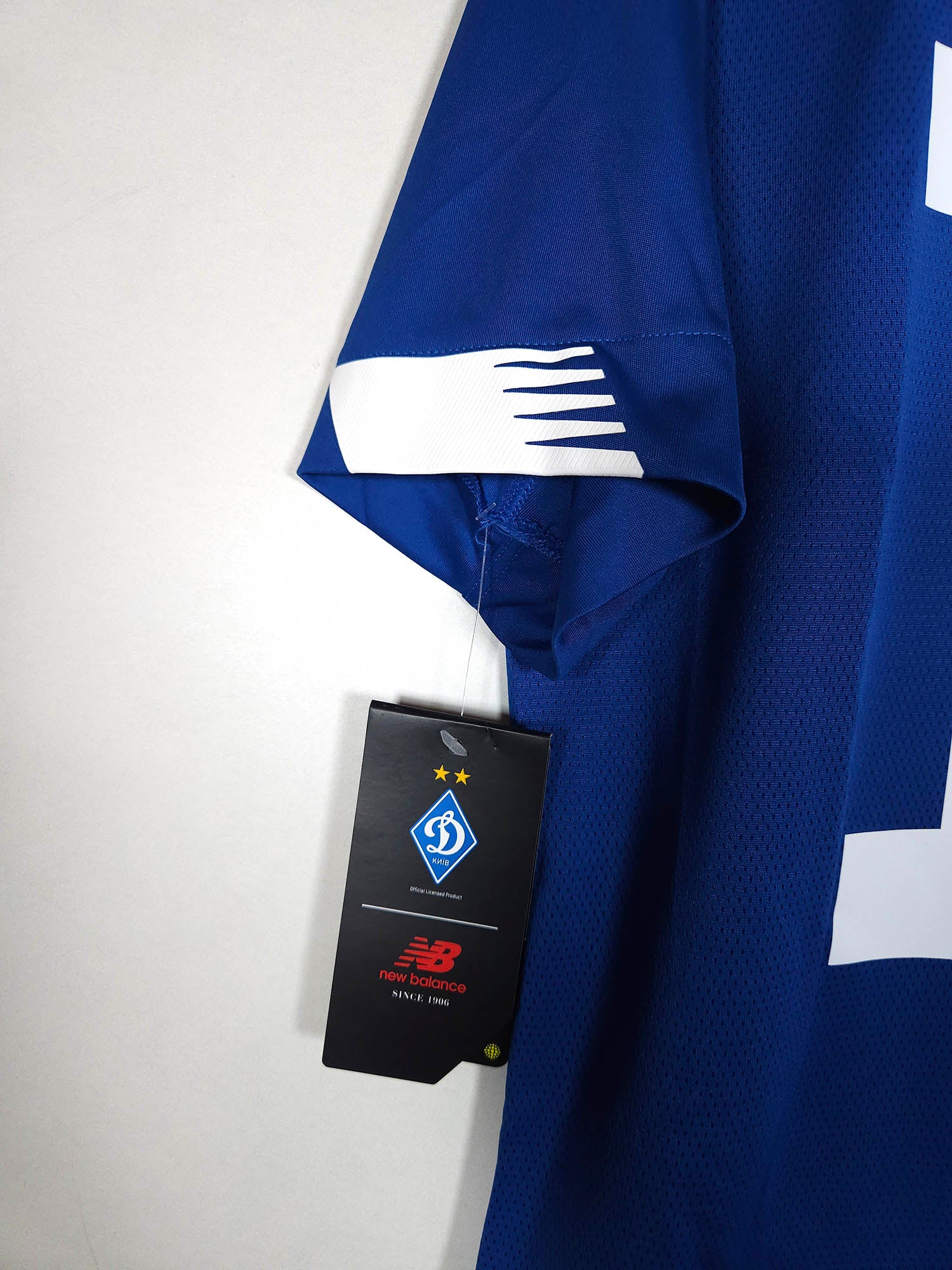 2020-21 Dynamo Kiev Away Shirt Mykolenko #16 - detailed view
