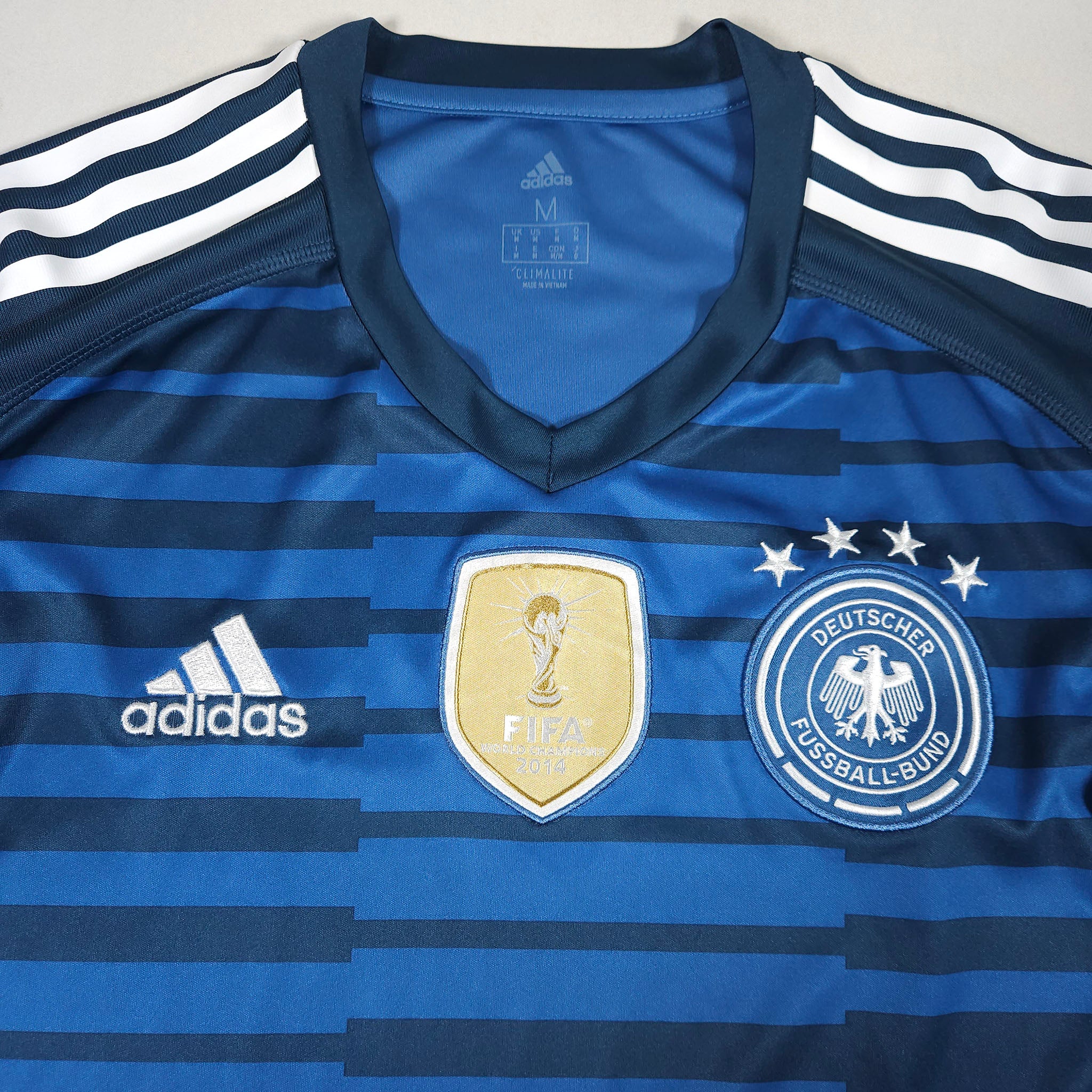 2018-19 Germany Longsleeve GK Shirt detailed view 1