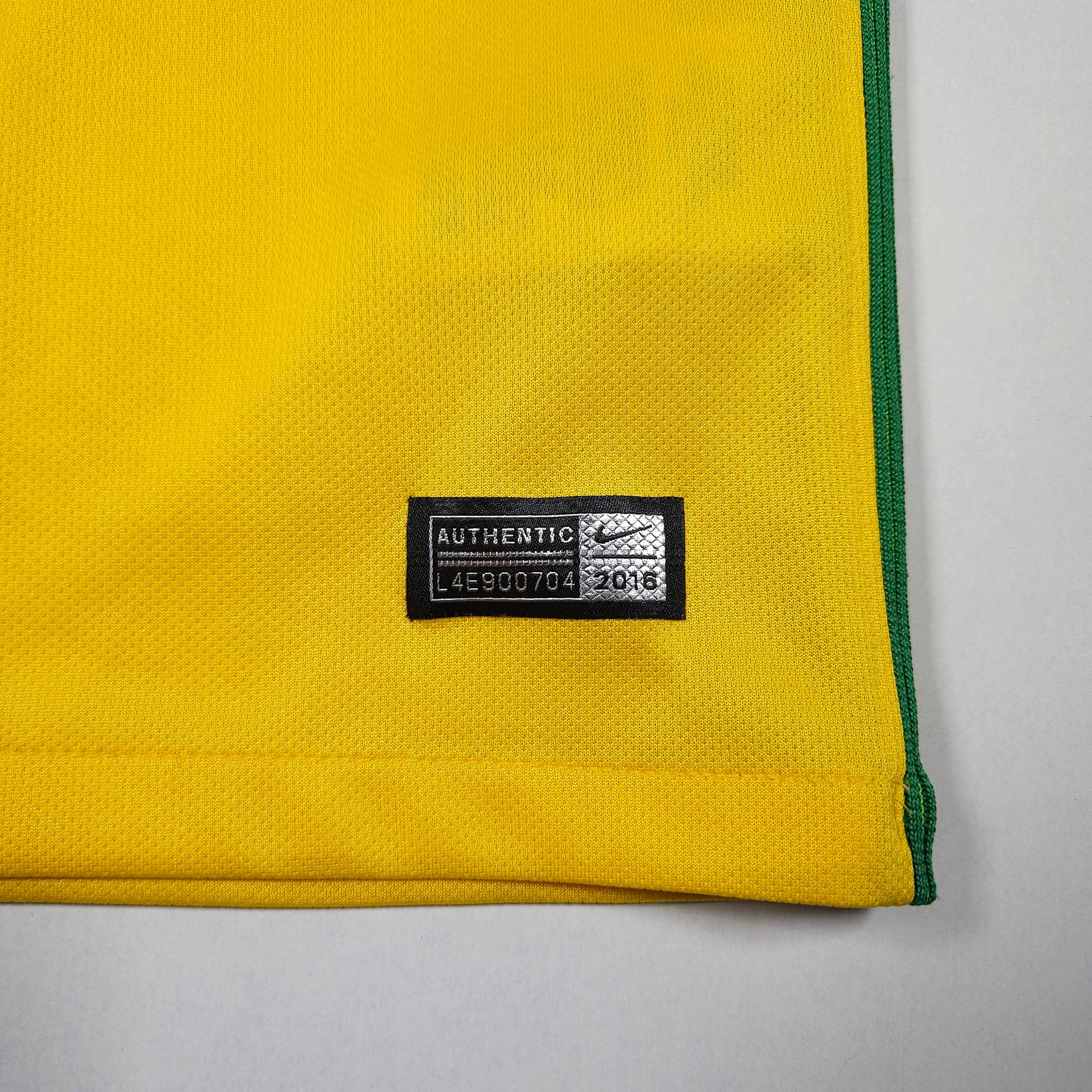 2016-17 Brazil Home Shirt detailed view 4