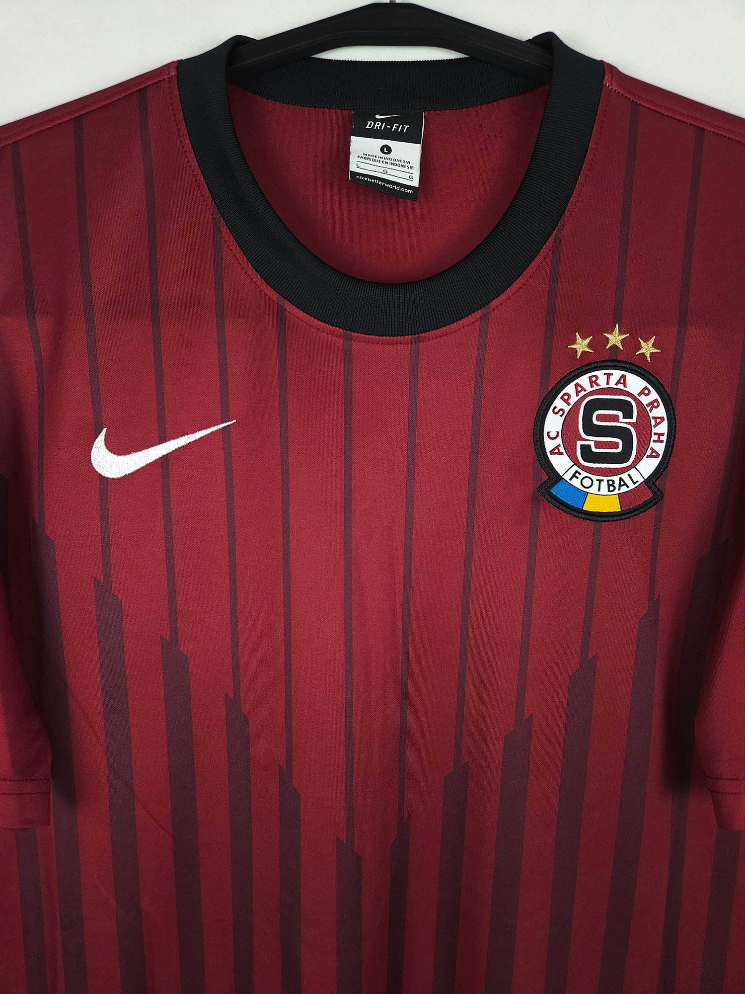 2011-12 Sparta Praha Home Shirt Kadlec #14