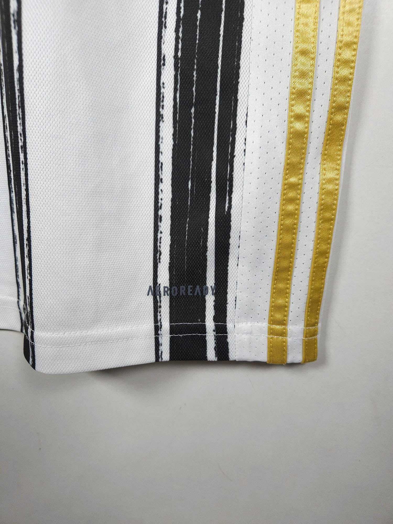 2020-21 Juventus Home Shirt