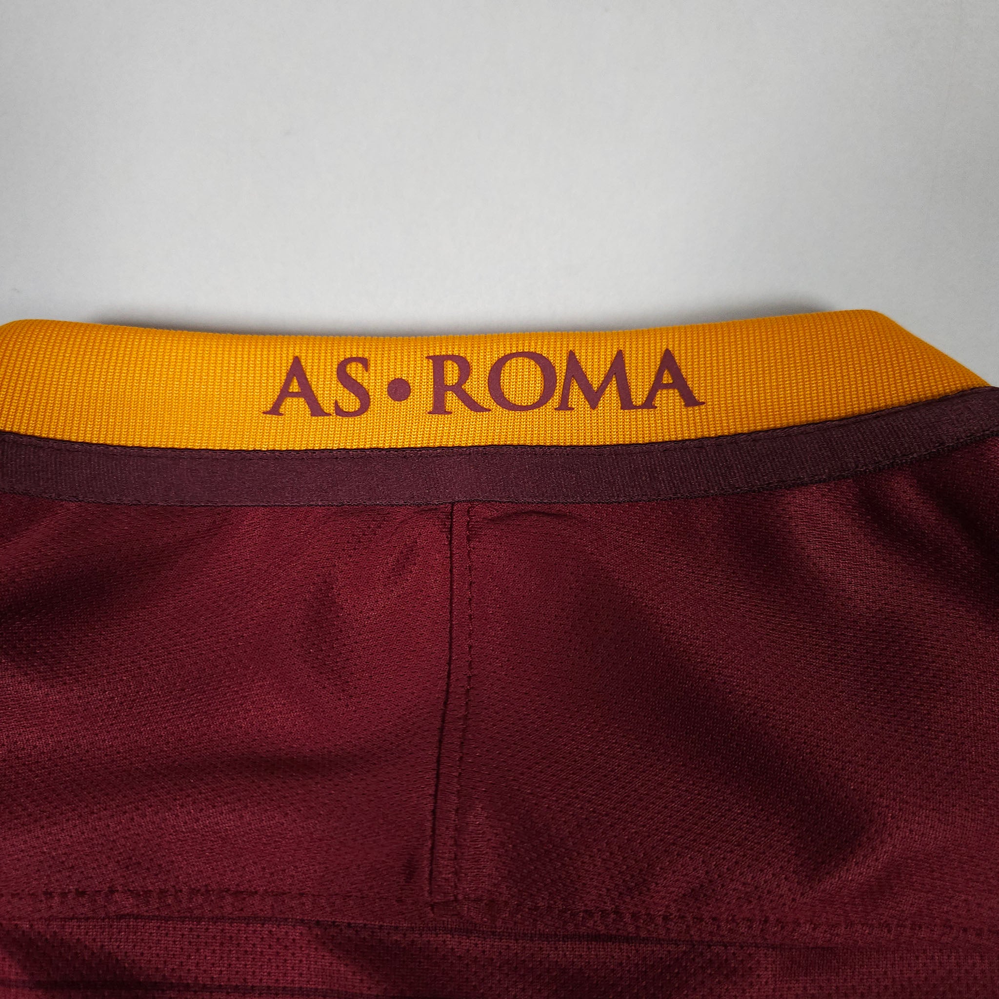 AS Roma Home Shirt 2016-17 detailed view 5