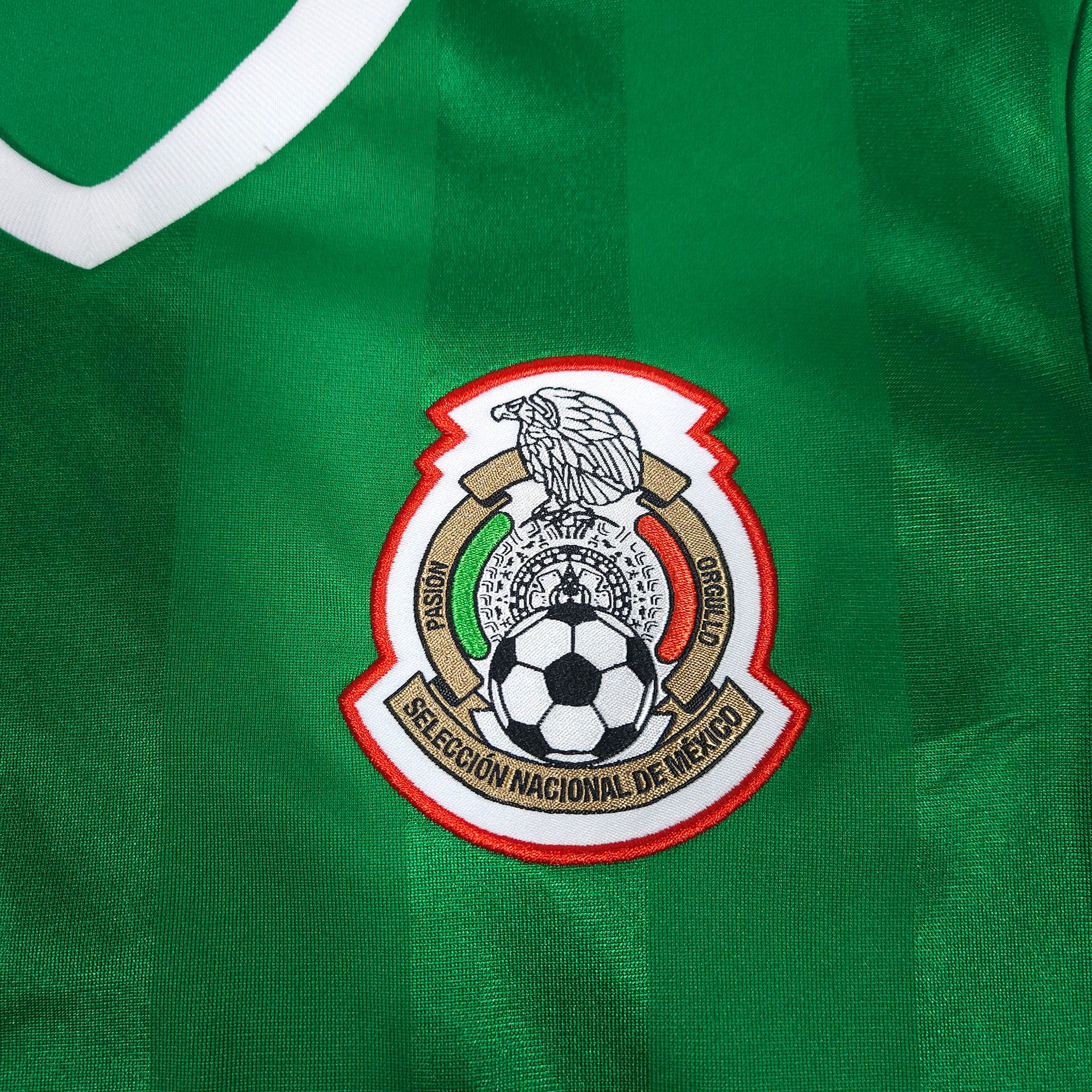 2016-17 Mexico Home Shirt detailed view 2