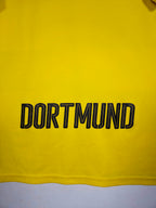 2017-18 Borussia Dortmund Home Shirt - detailed view