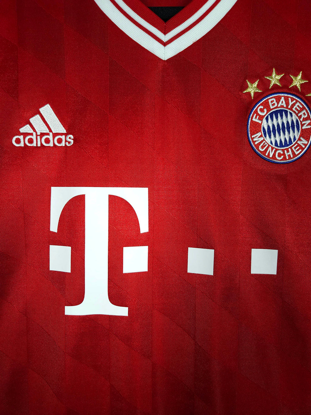 2013-14 Bayern Munich Home Shirt - detailed view