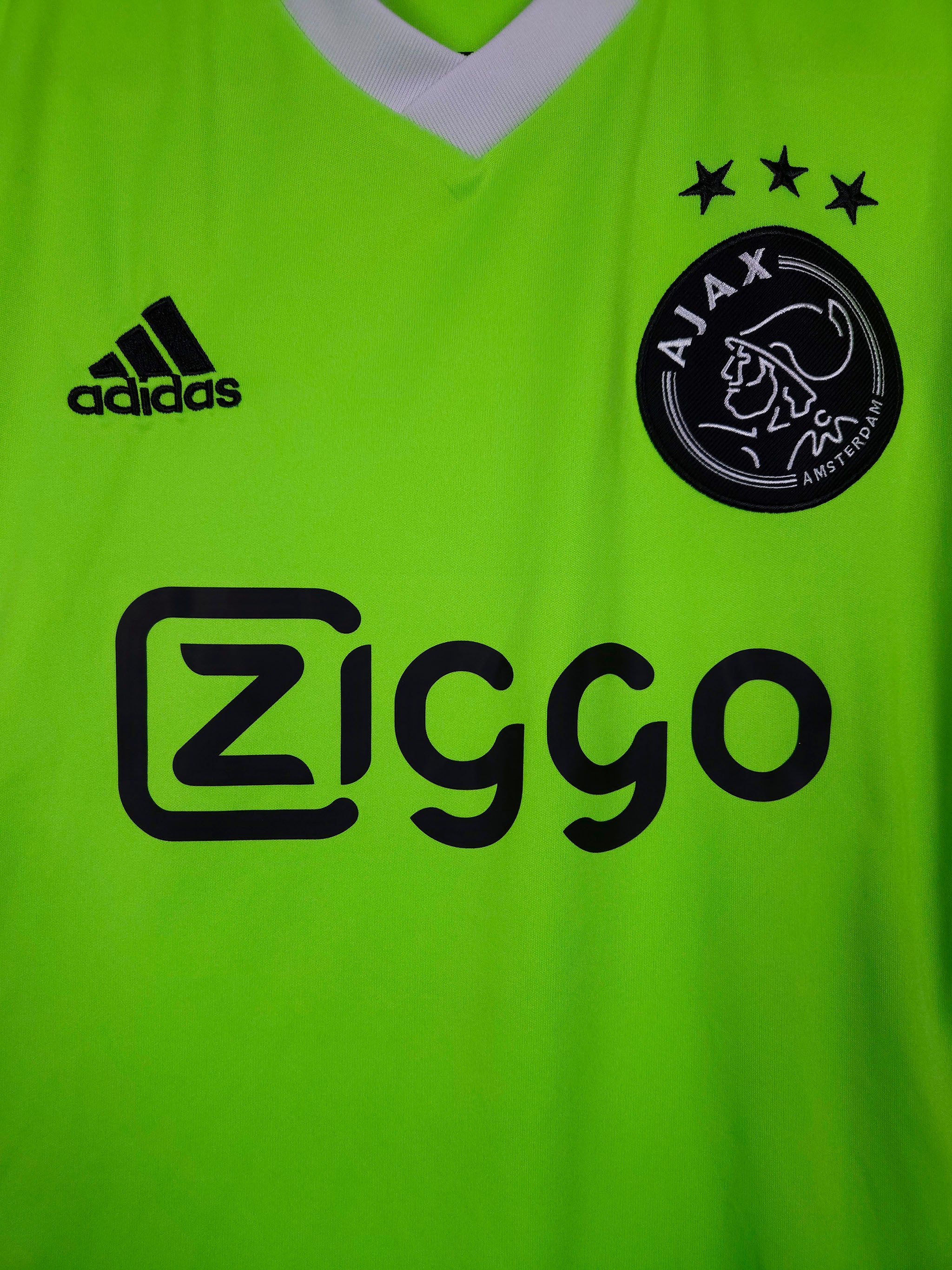 2015-16 Ajax Away Shirt detailed view 1