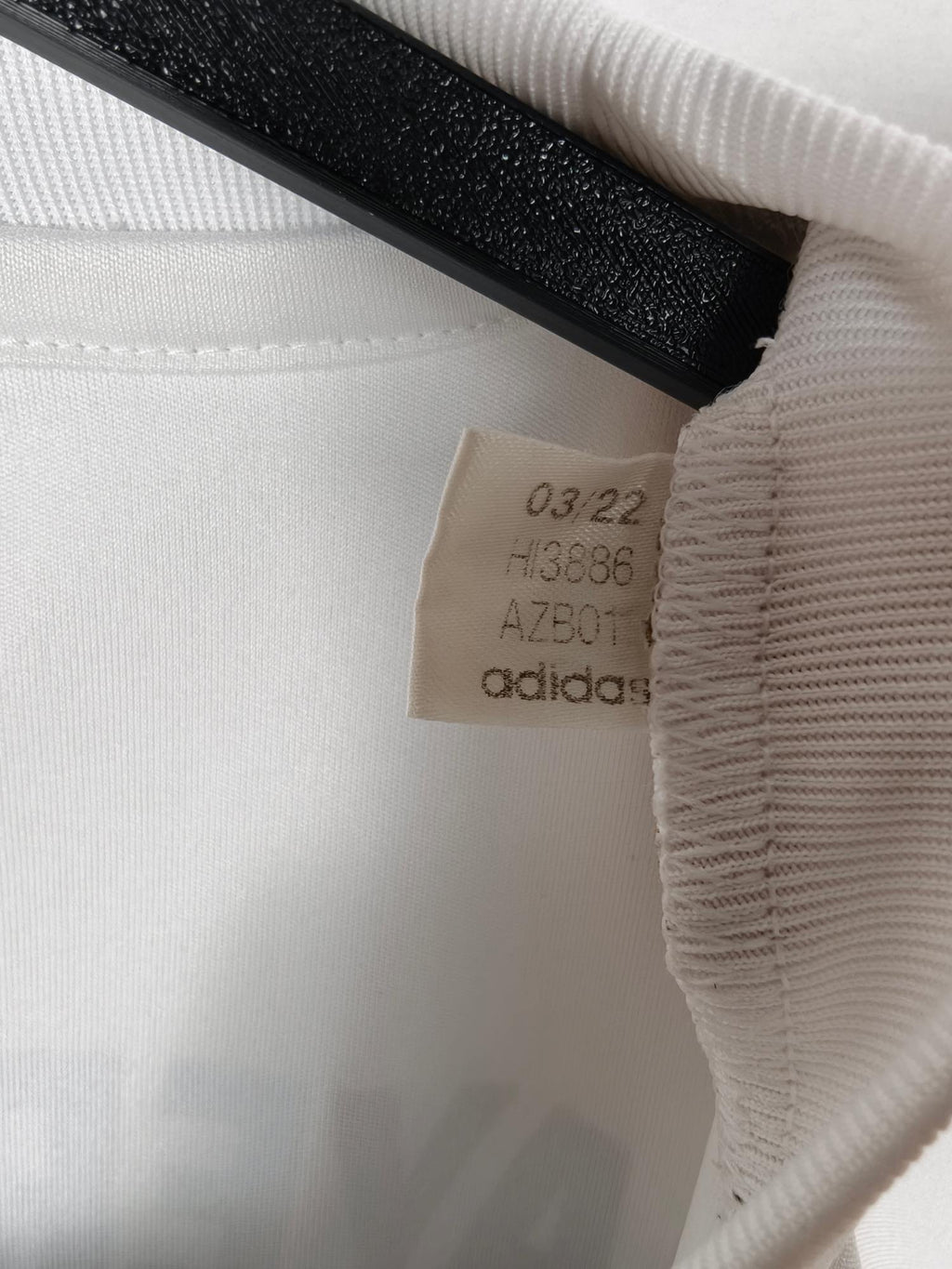 2022-23 Bayern Munich Away Shirt Müller #25 - detailed view
