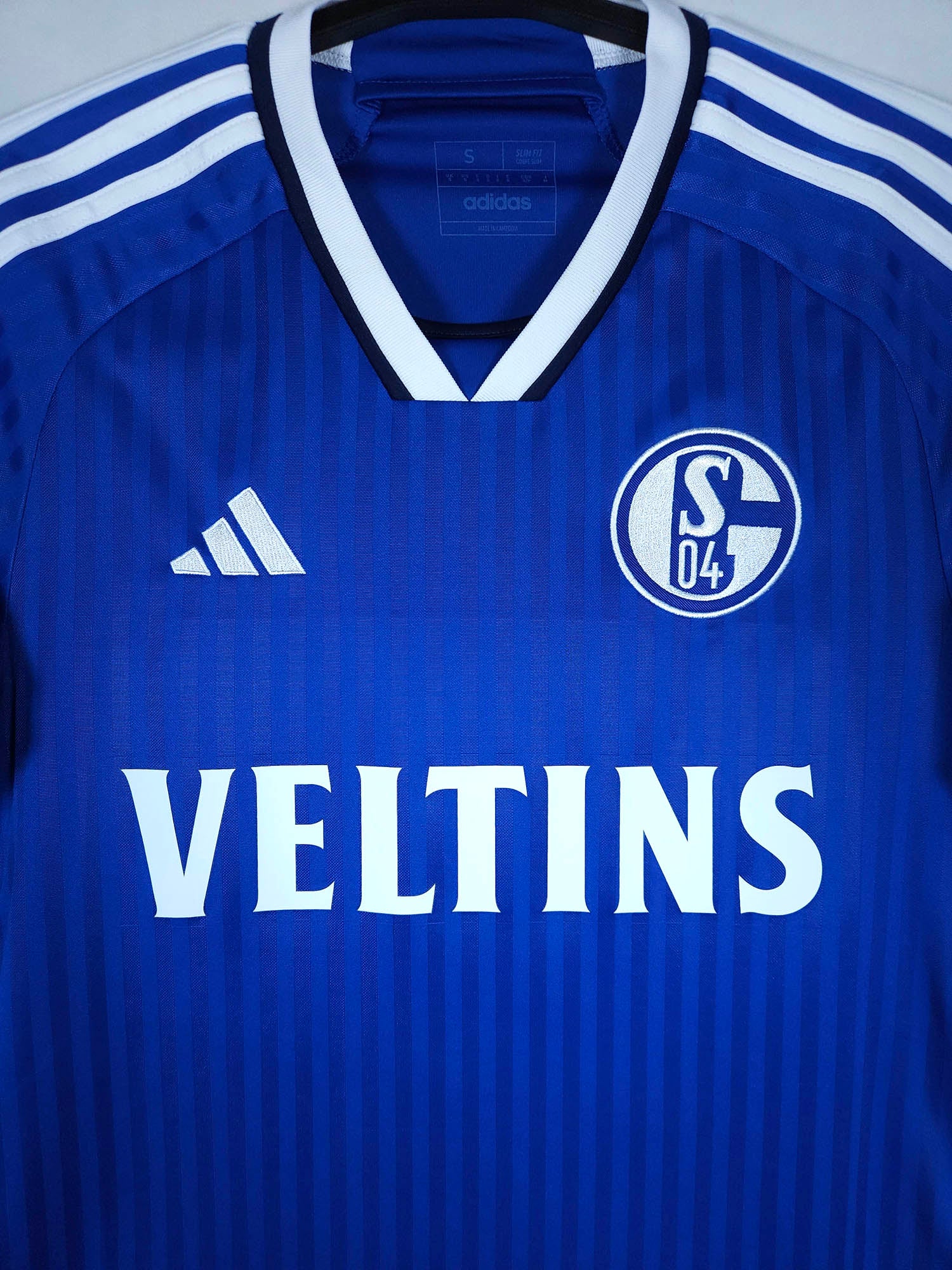 2023-24 Schalke 04 Home Shirt detailed view 1