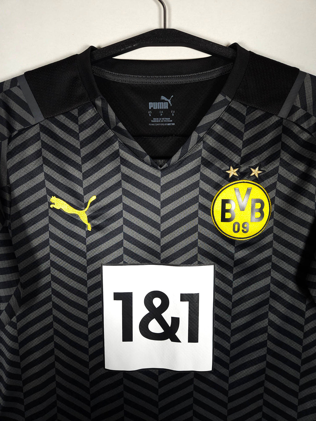 2021-22 Borussia Dortmund Away Shirt