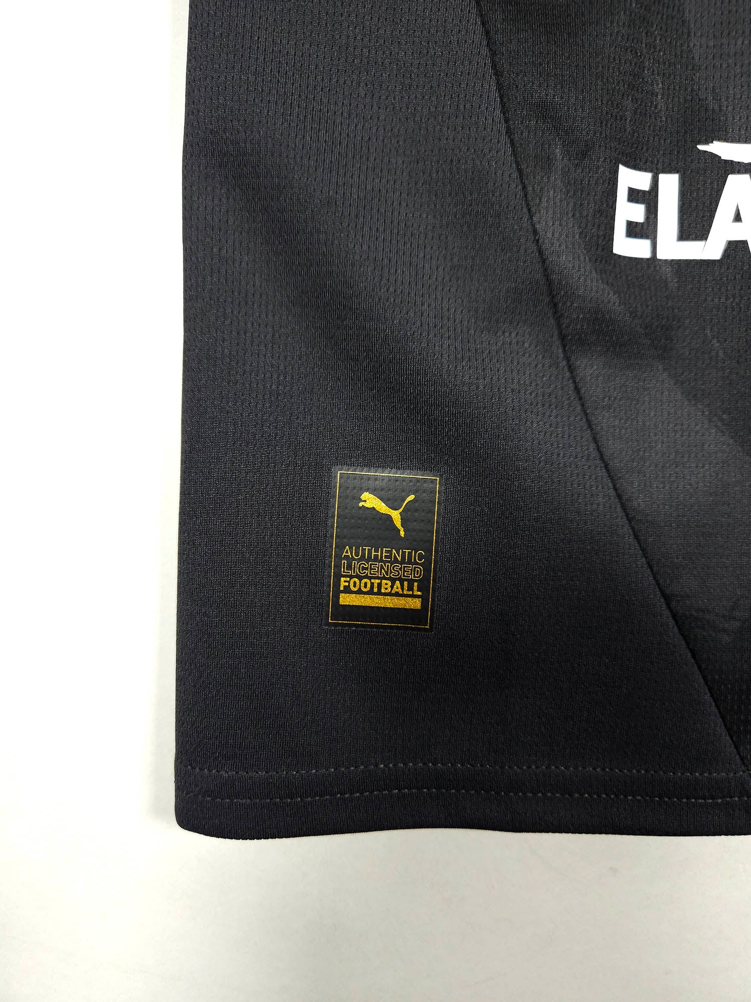 2024-25 Stade Rennais Third Shirt Matusiwa #6 detailed view 2