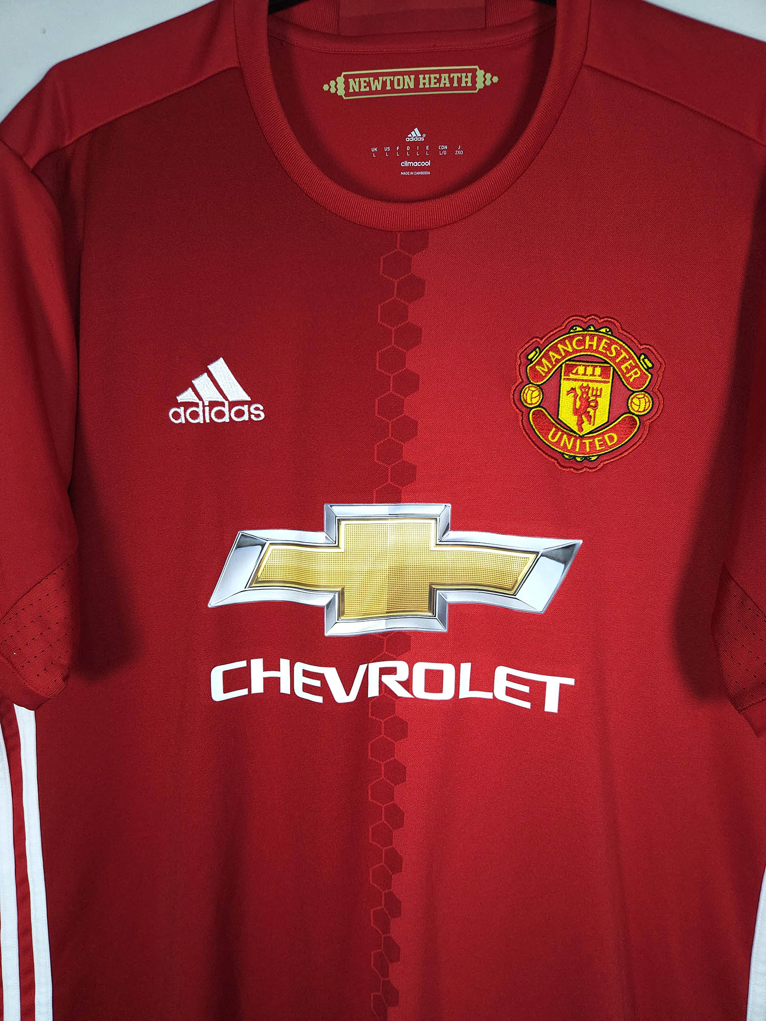 2016-17 Manchester United Home Shirt