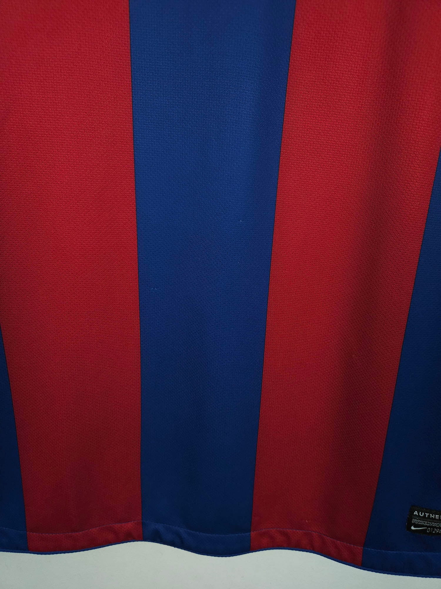 2010-11 Barcelona Home Shirt Messi #10 - detailed view