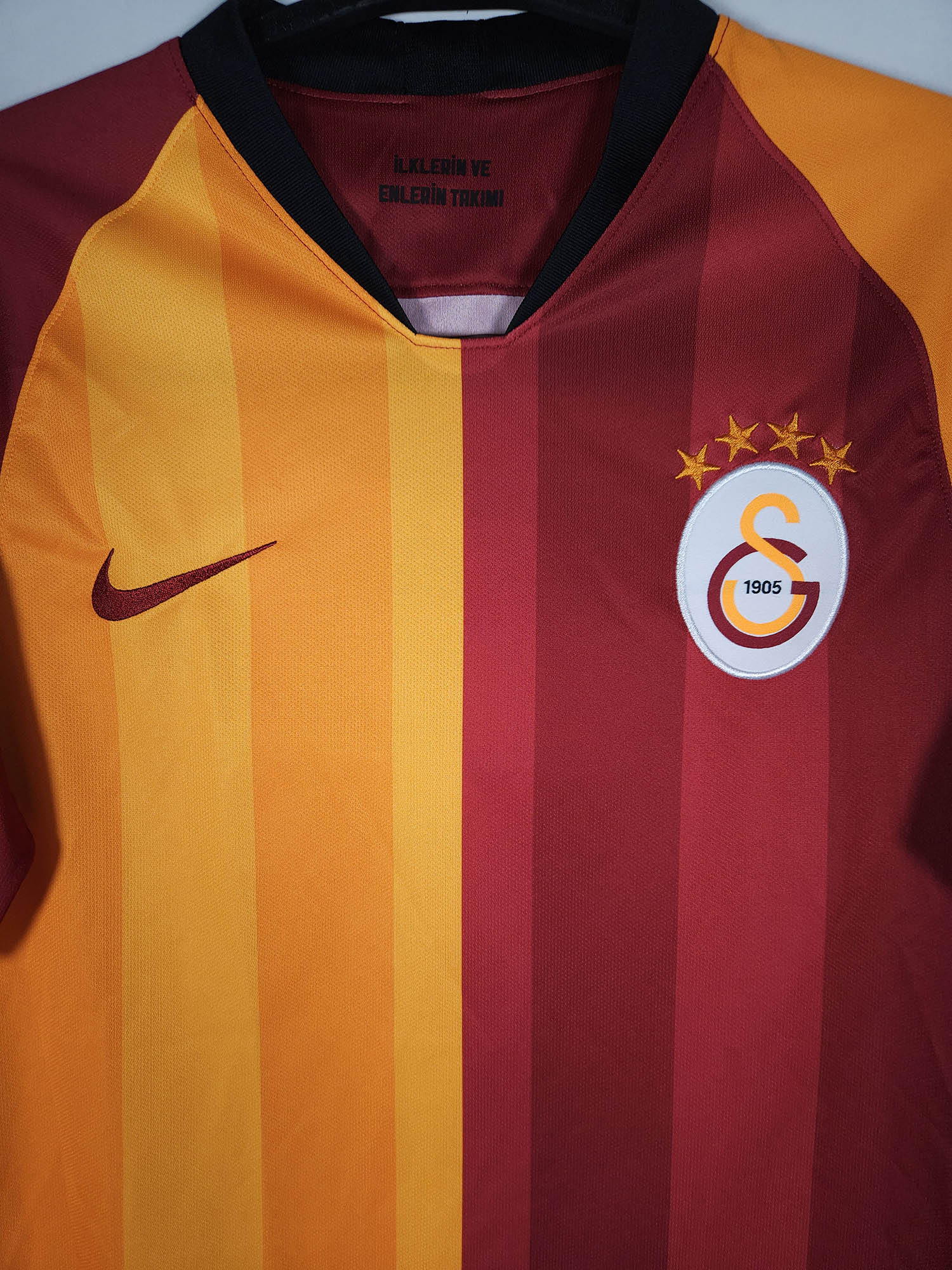 2019-20 Galatasaray Home Shirt detailed view 1