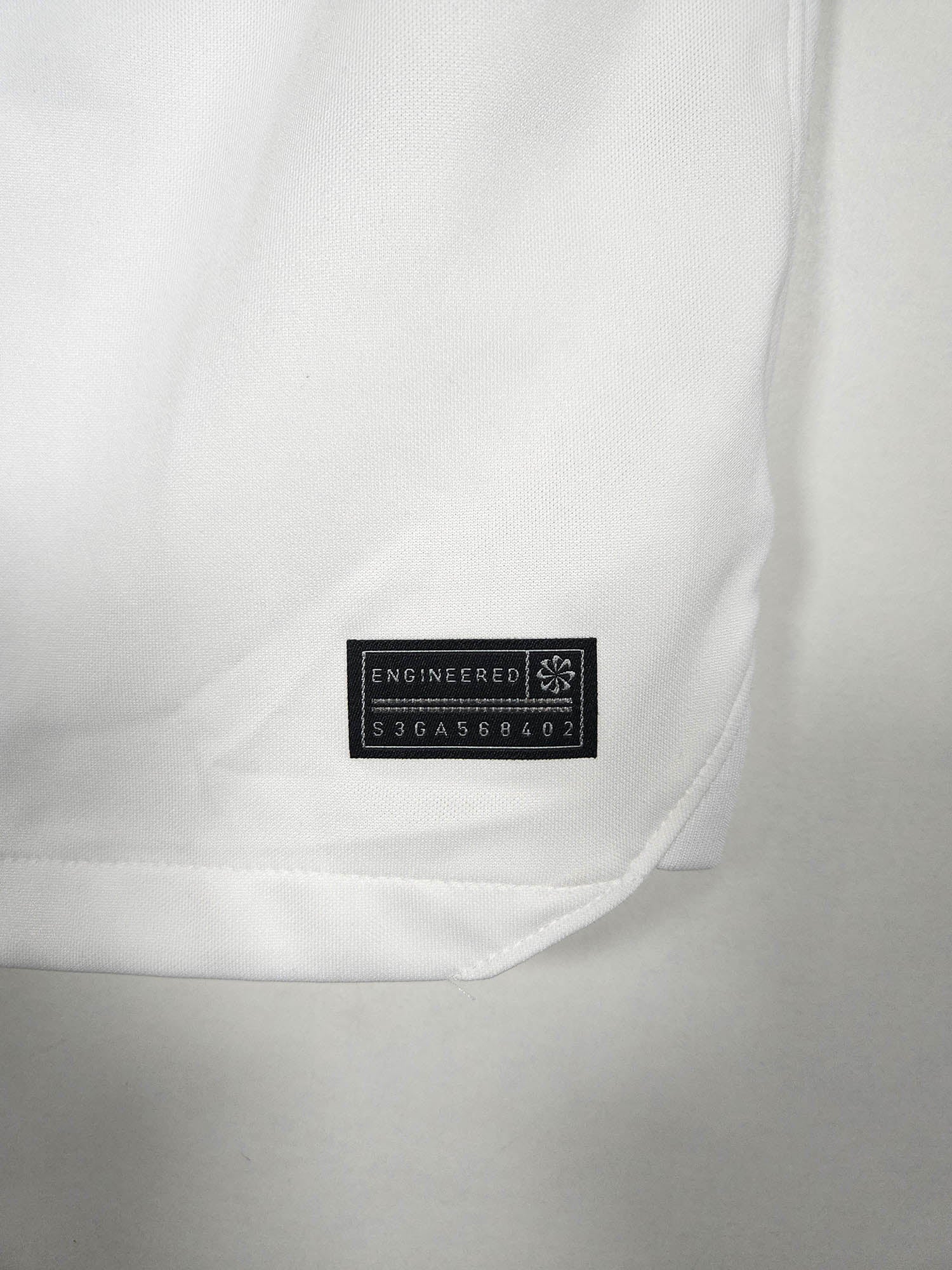 2023-24 Paris Saint-Germain Away Shirt detailed view 2