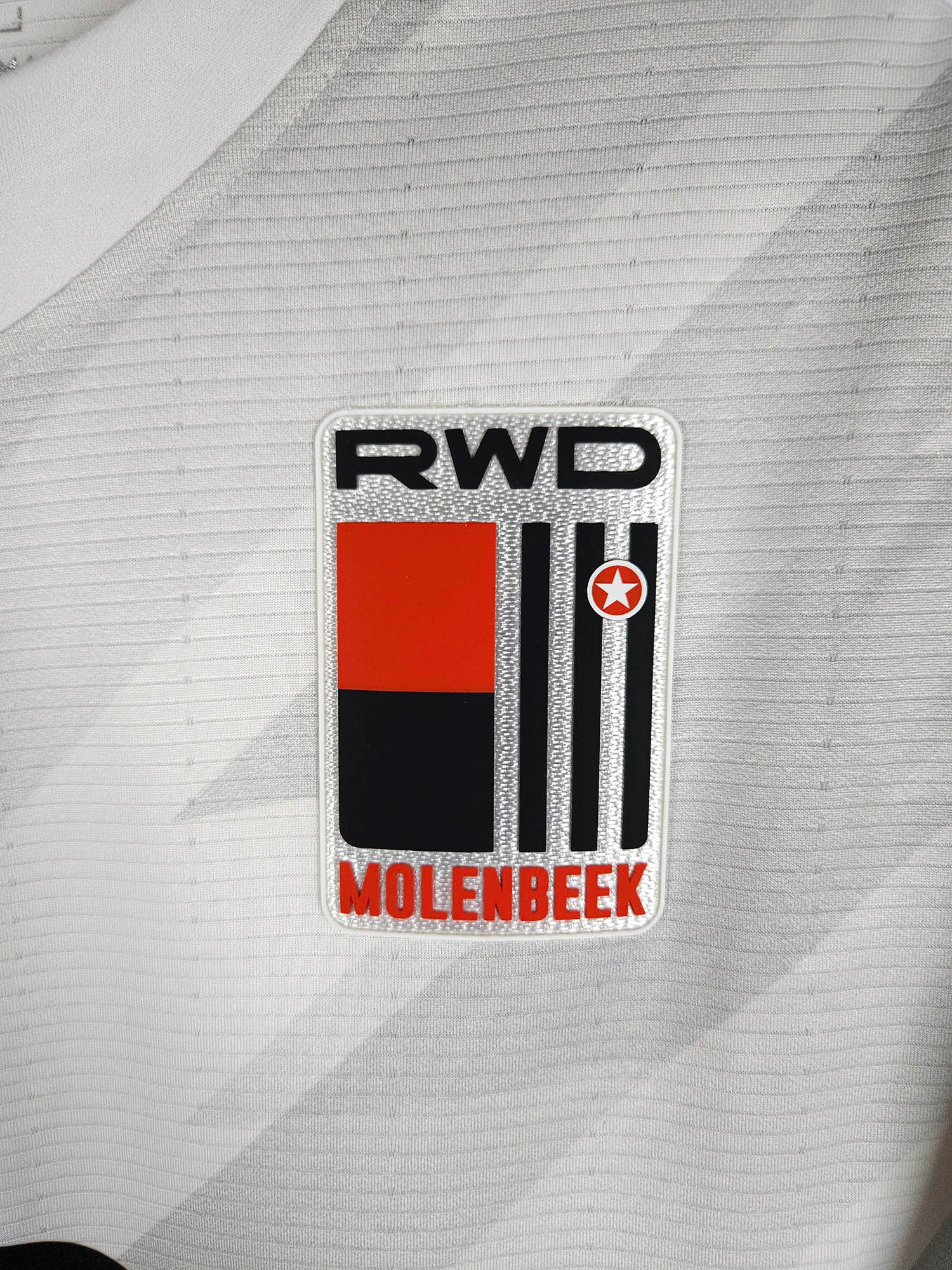 2023-24 RWD Molenbeek Away Shirt detailed view 2