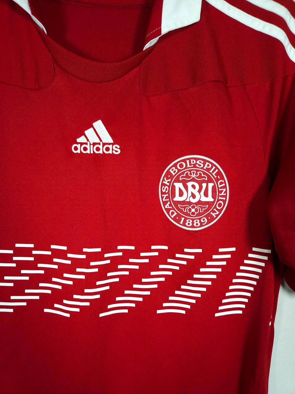 2010-11 Denmark Home Shirt - detailed view