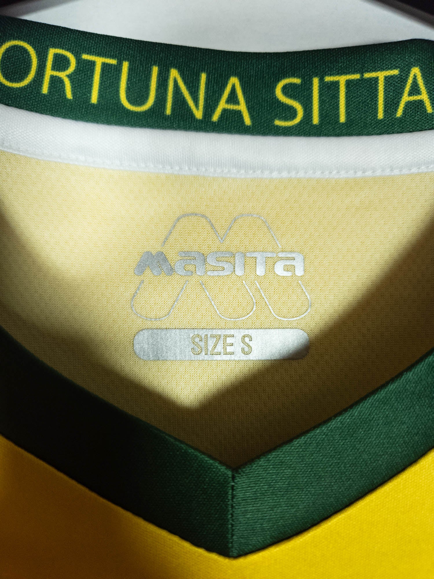 2020-21 Fortuna Sittard Home Shirt Seuntjens #10 detailed view 5