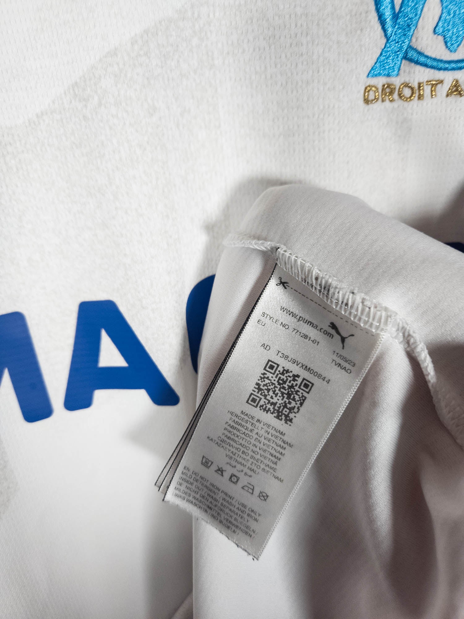 2023-24 Marseille Home Shirt detailed view 5