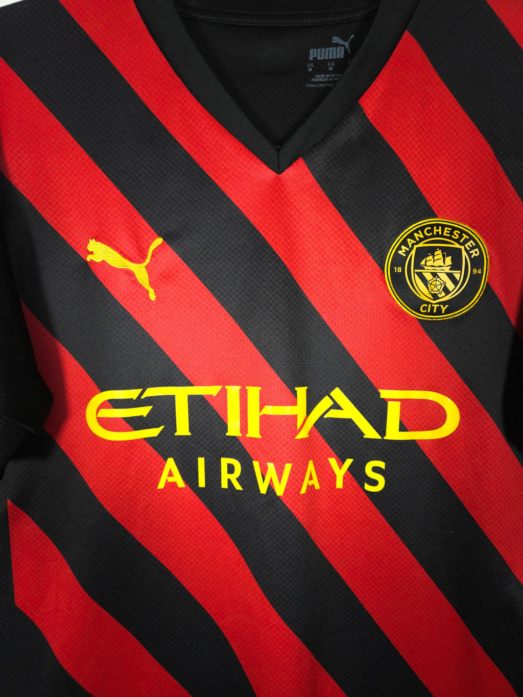 2022-23 Manchester City Away Shirt - detailed view