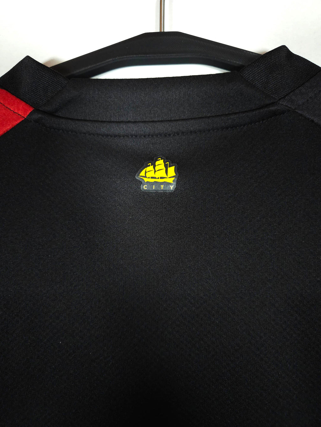 2022-23 Manchester City Away Shirt - detailed view