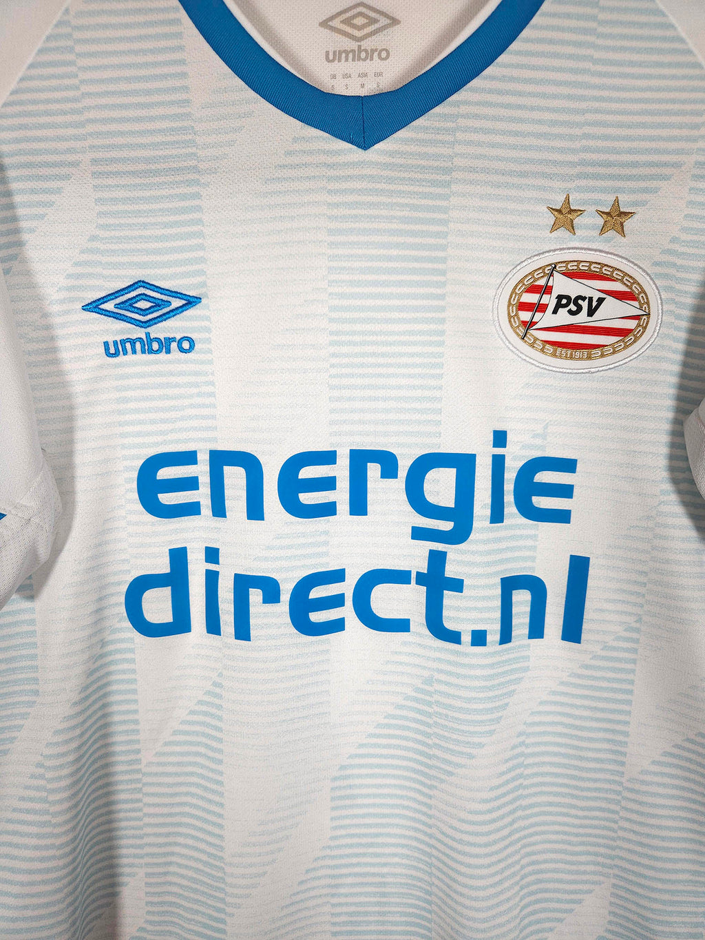 2018-19 PSV Away Shirt Bergwijn #17 - detailed view