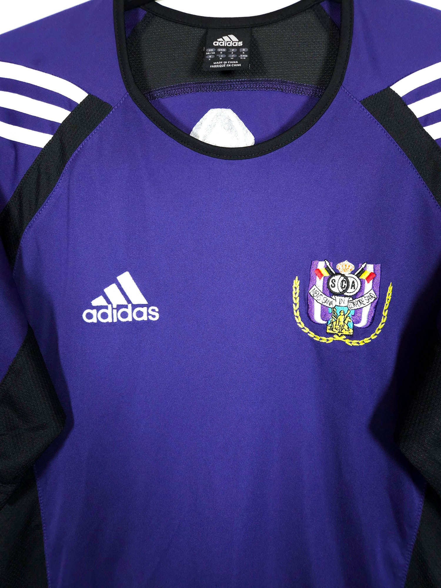 2005-06 Anderlecht Training Shirt detailed view 1