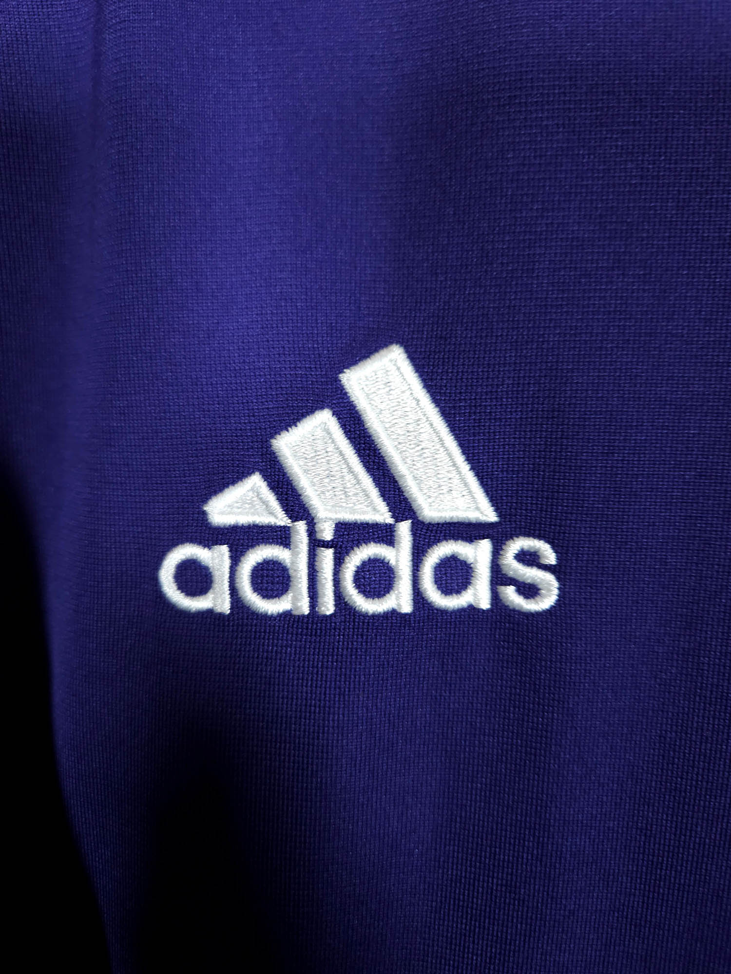 2005-06 Anderlecht Training Shirt detailed view 3
