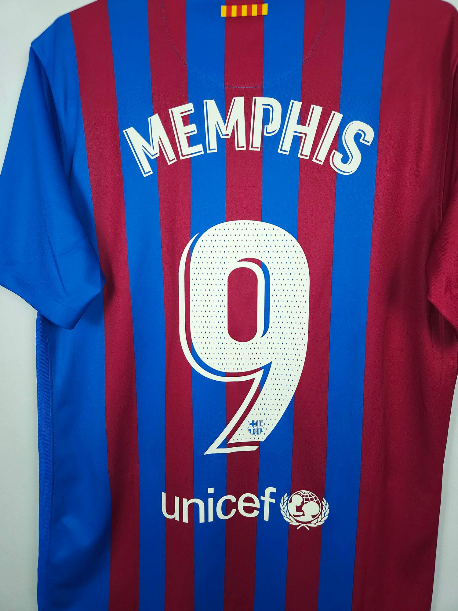 2021-22 Barcelona Home Shirt Memphis #9