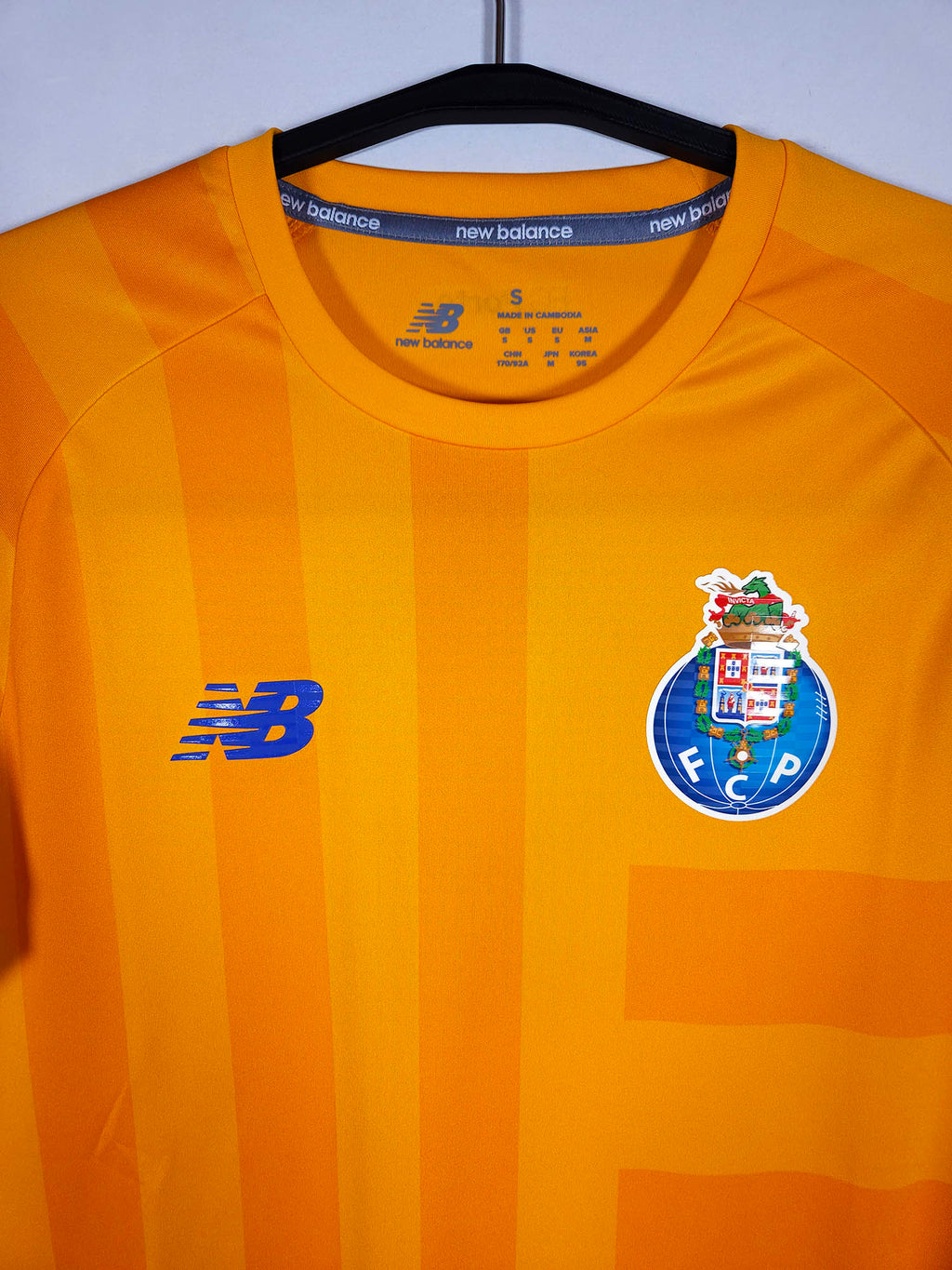 2024-25 Porto Pre-Match Shirt - detailed view