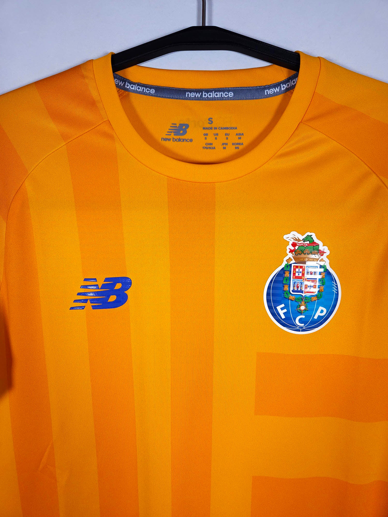 2024-25 Porto Pre-Match Shirt