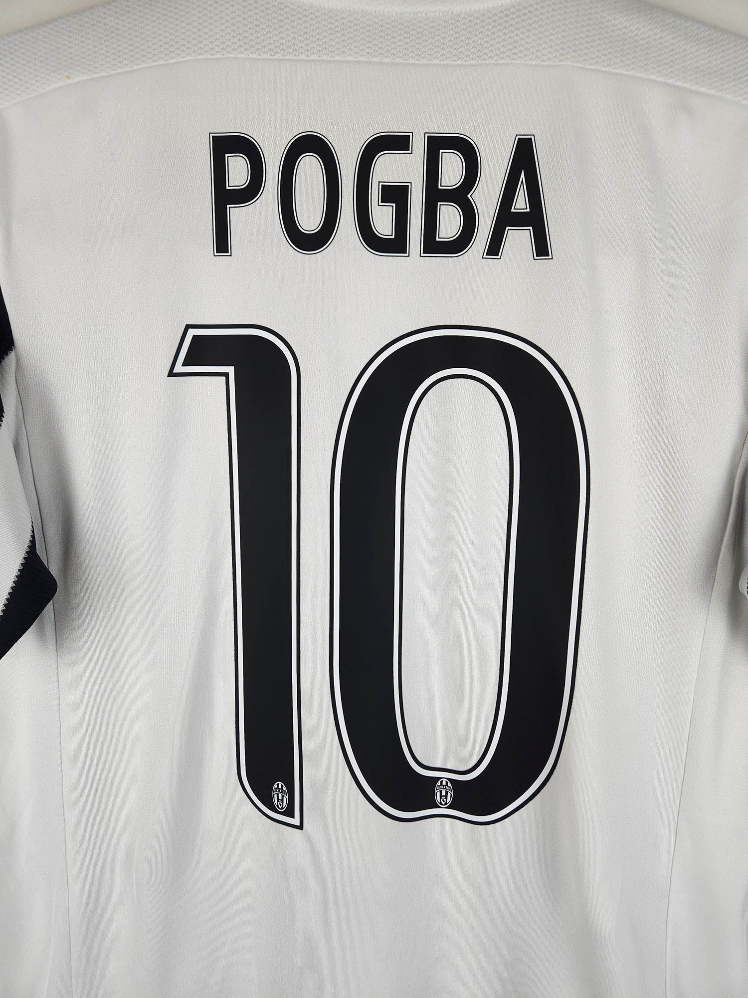 2015-16 Juventus Home Shirt Pogba #10