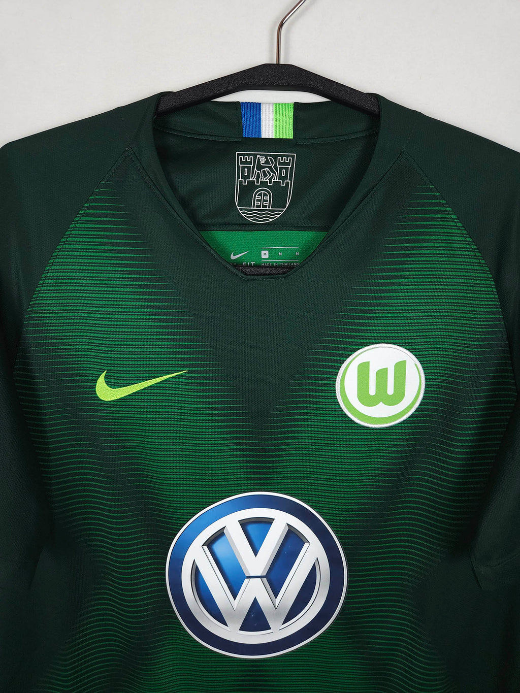 2018-19 Wolfsburg Home Shirt Weghorst #9 - detailed view