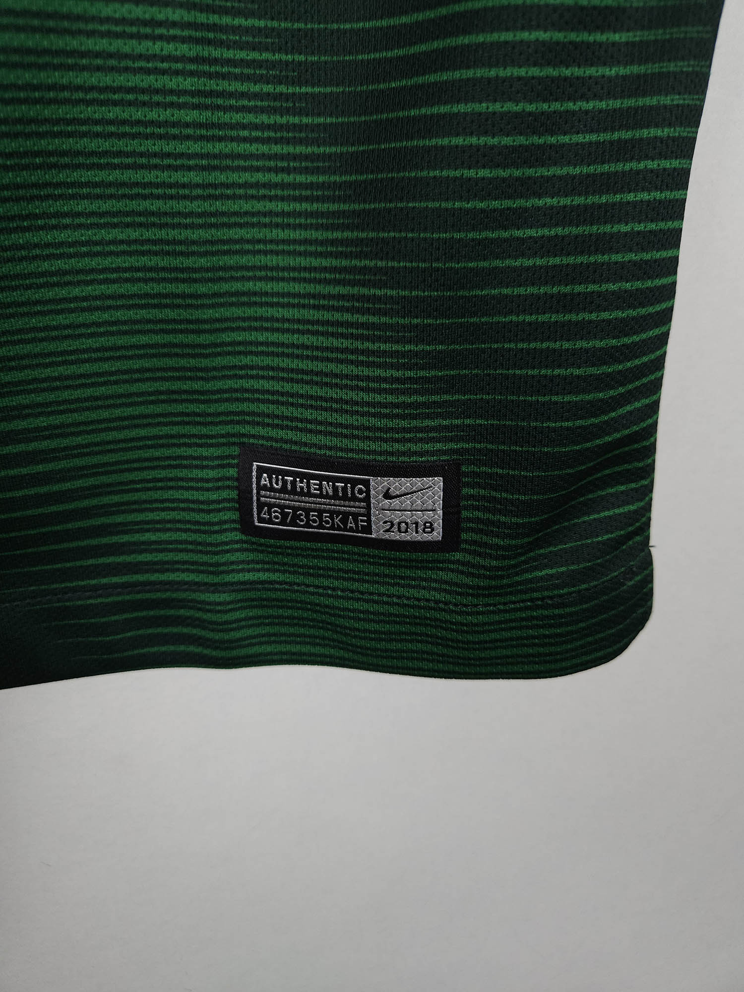 2018-19 Wolfsburg Home Shirt Weghorst #9