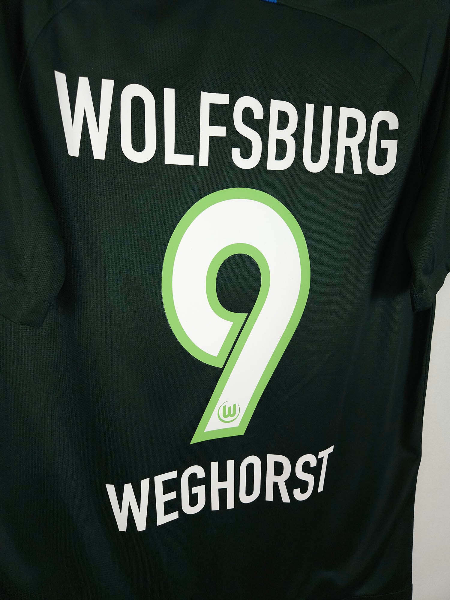 2018-19 Wolfsburg Home Shirt Weghorst #9