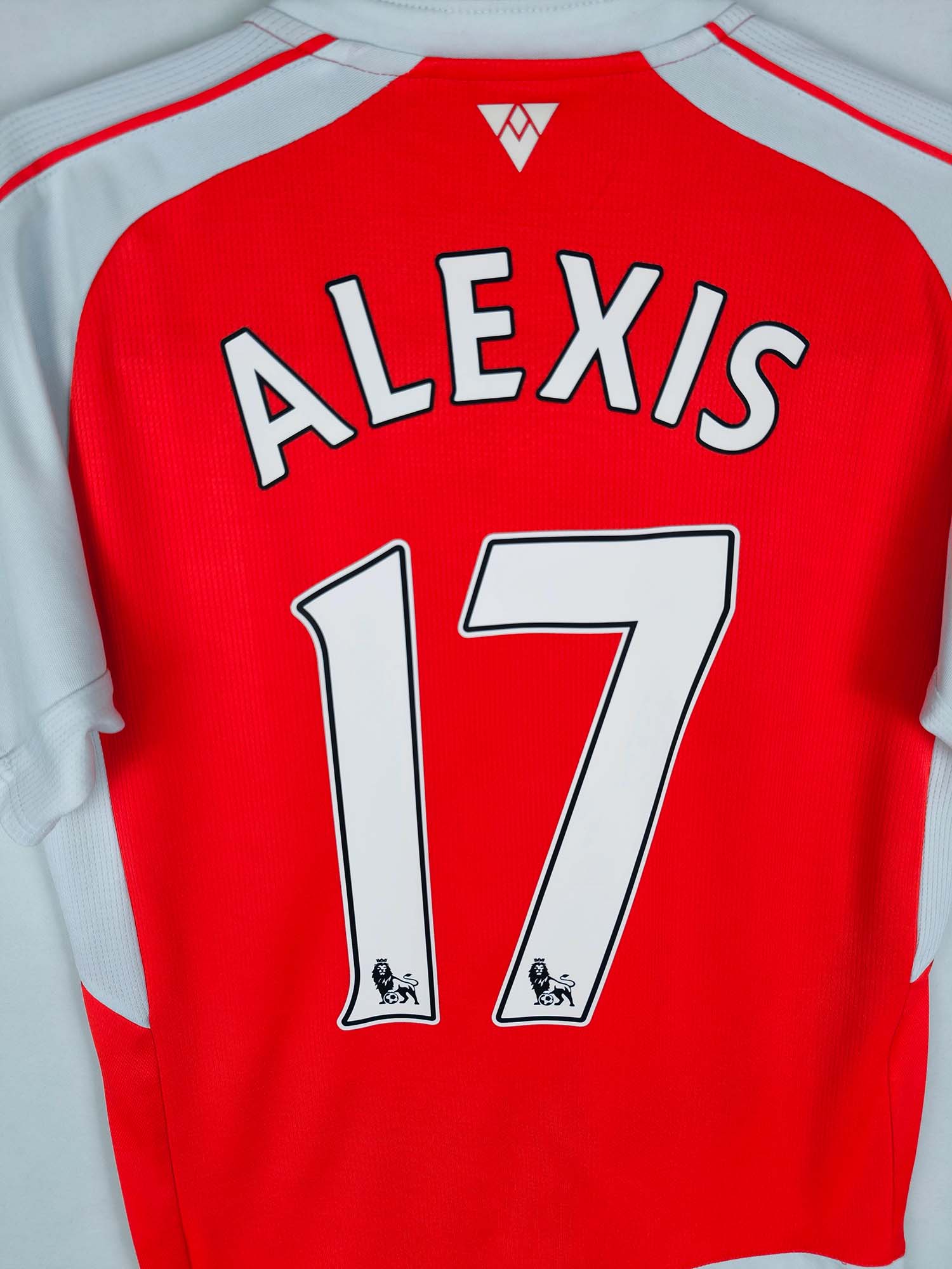 2015-16 Arsenal Home Shirt Alexis #17