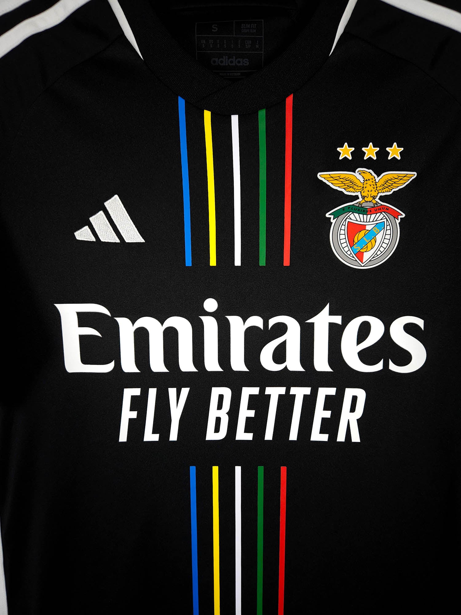 2023-24 Benfica Away Shirt - detailed view
