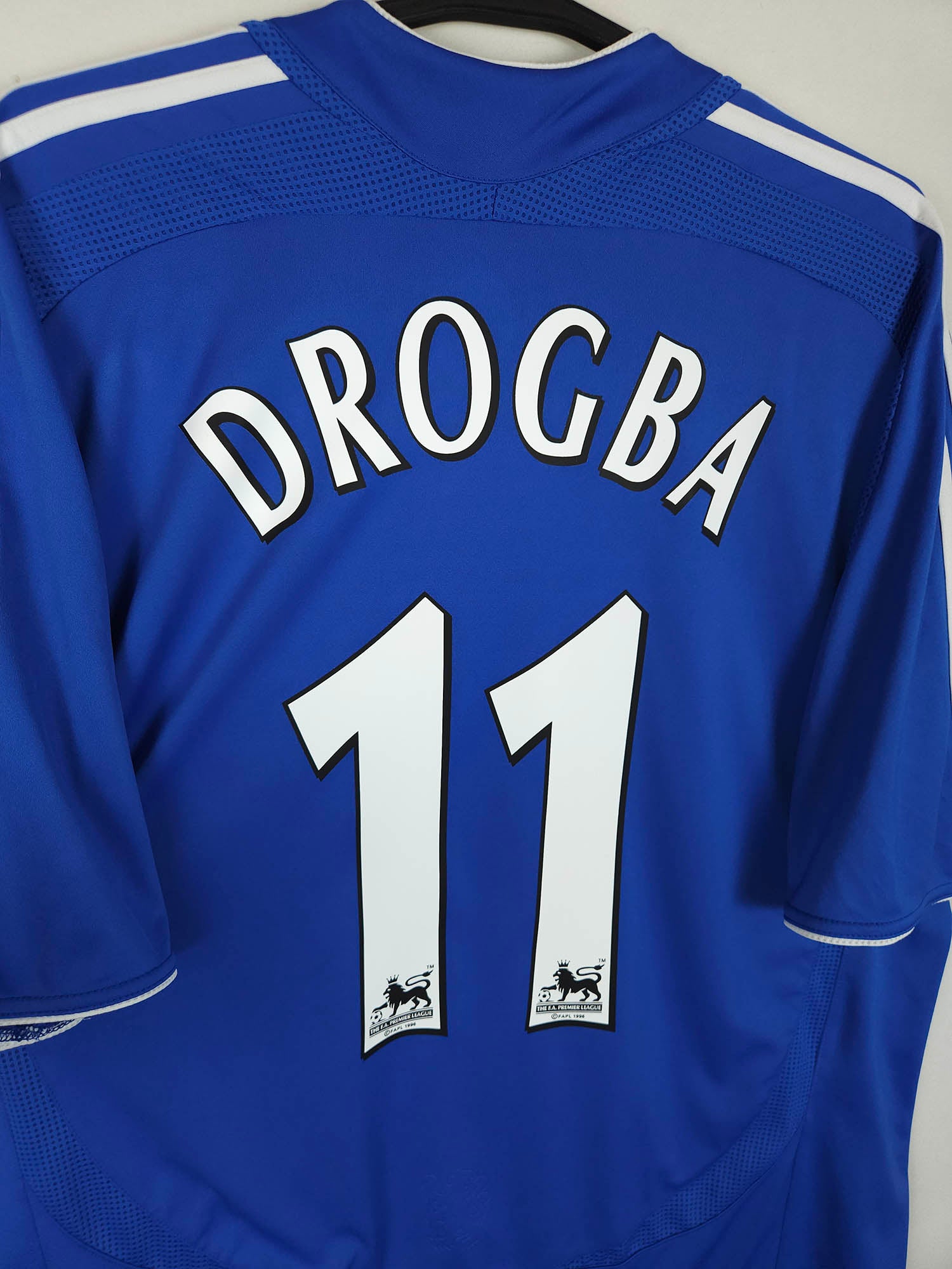 2006-08 Chelsea Home Shirt Drogba #11