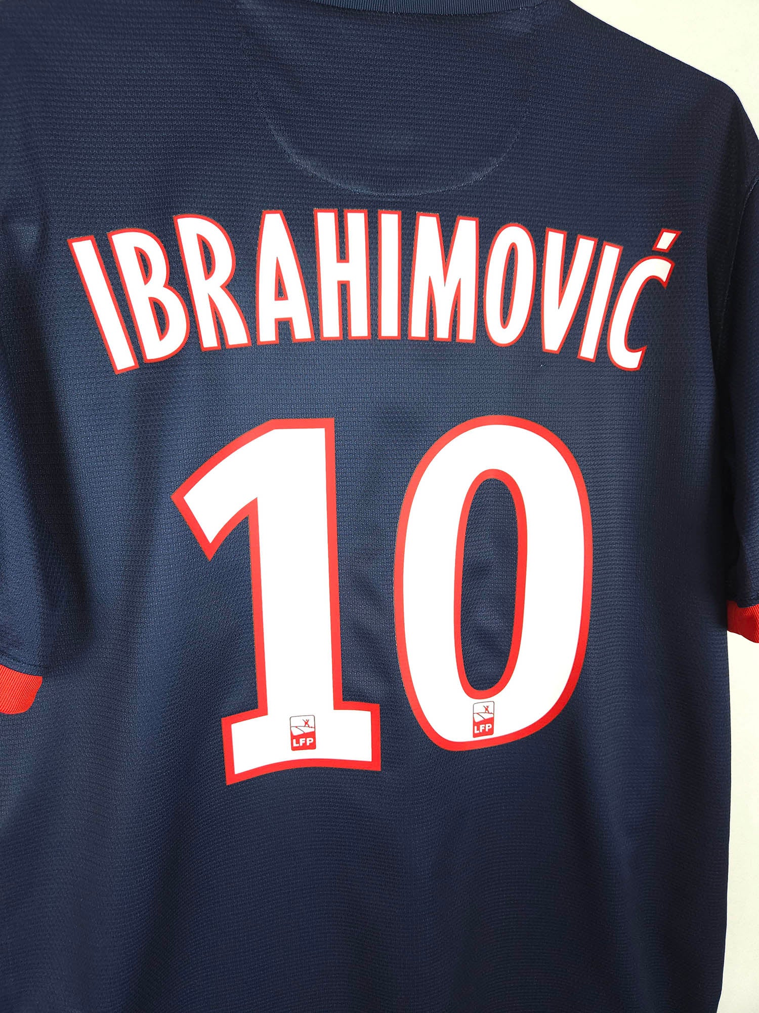 Paris Saint-Germain 2013-14 Home Football Shirt | Zlatan Ibrahimovic