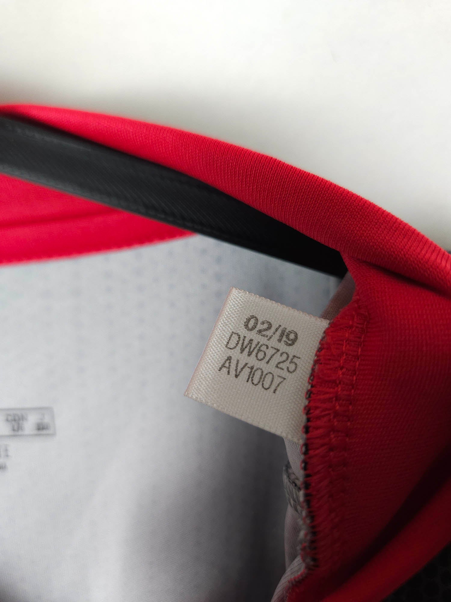 2019-20 Benfica Away Shirt
