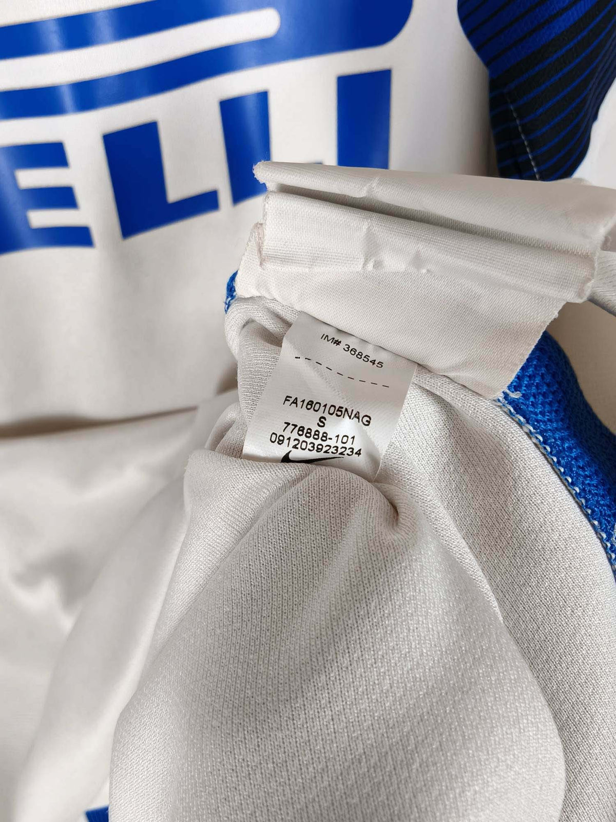 2016-17 Inter Milan Away Shirt Perišić #44 - detailed view