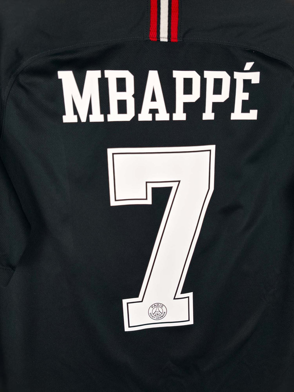 2018-19 Paris Saint-Germain Fourth Shirt Mbappe #7