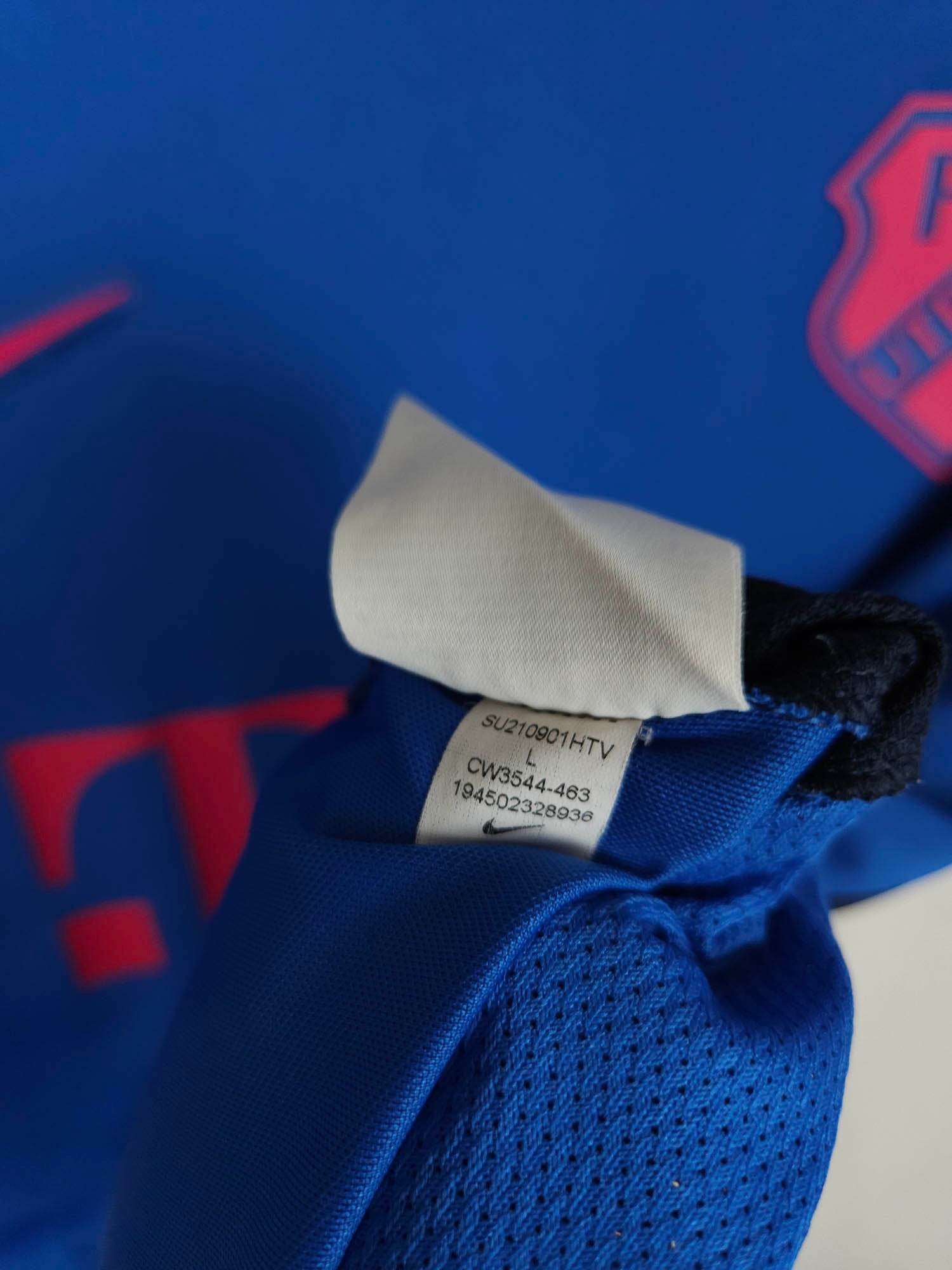 2021-22 Utrecht Training Shirt