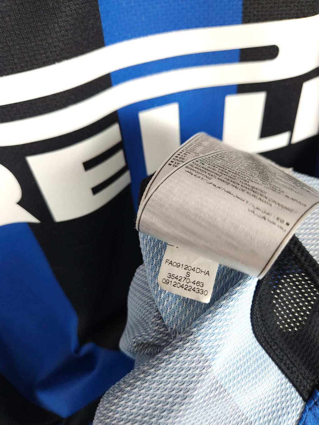 2009-10 Inter Milan Home Shirt Sneijder #10