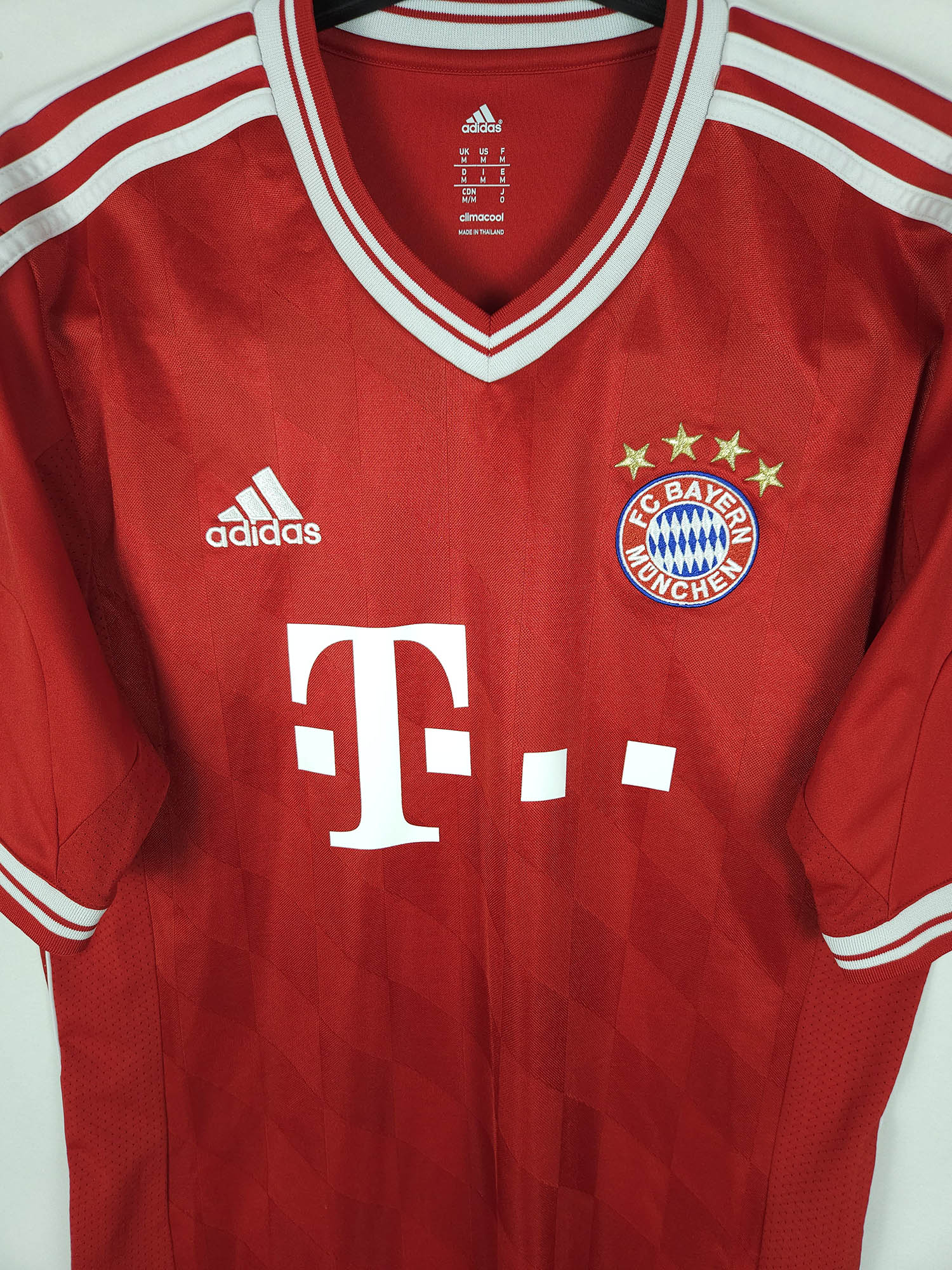 Bayern Munich 2013-14 Home Shirt Robben #10 | Size M