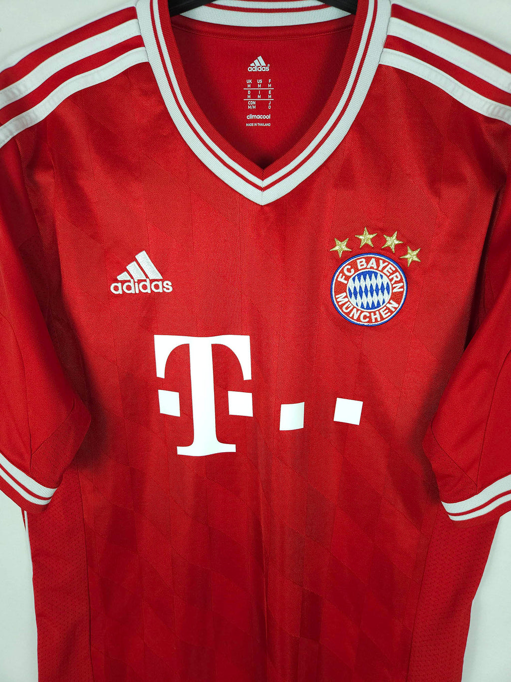2013-14 Bayern Munich Home Shirt Robben #10