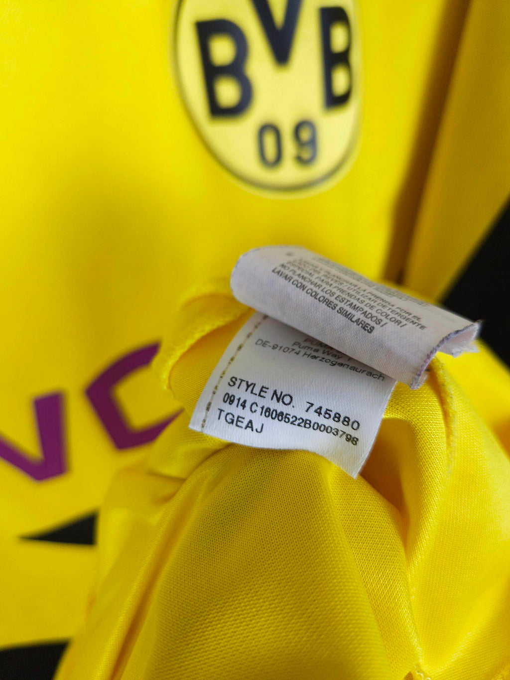 2014-15 Borussia Dortmund Home Shirt