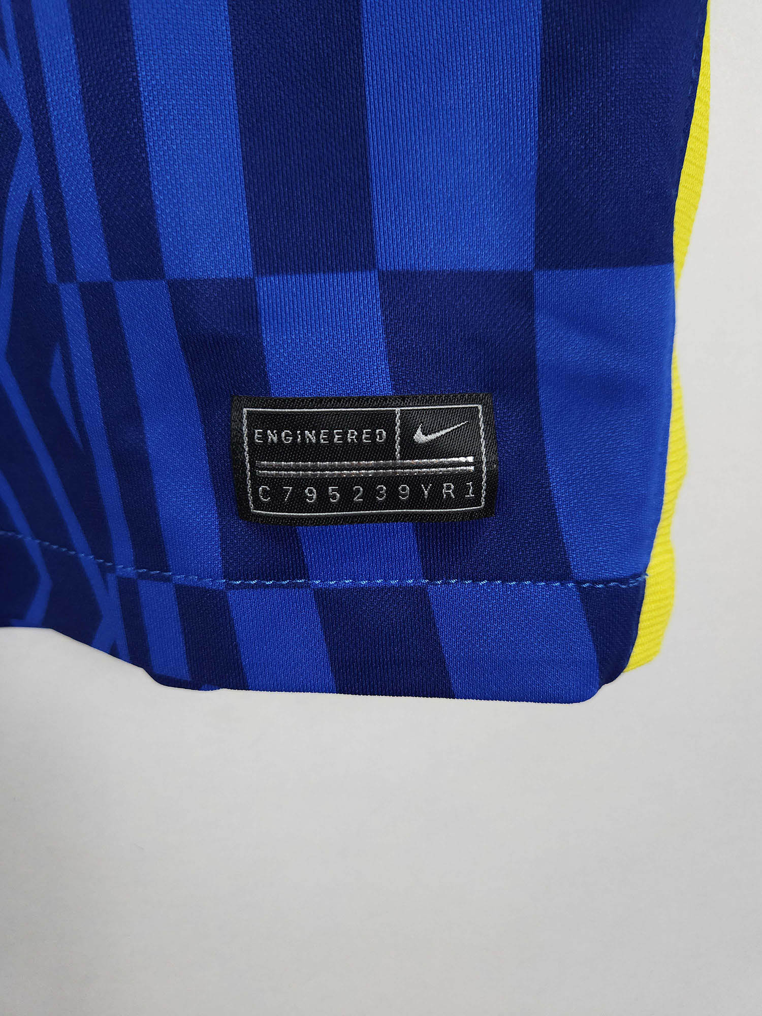 Chelsea 2021-22 Home Football Shirt | Mason Mount