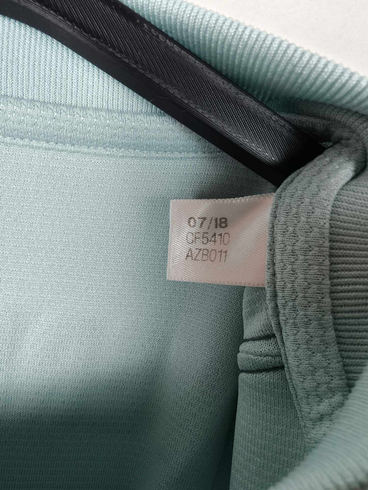 2018-19 Bayern Munich Away Shirt - detailed view