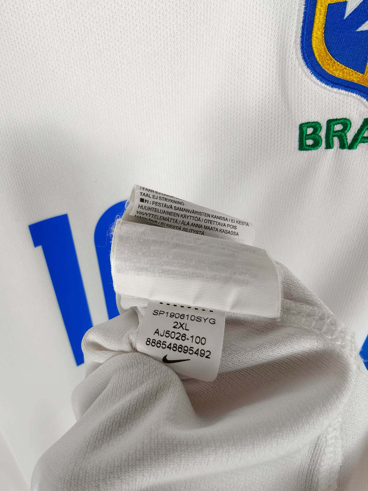 2019-20 Brazil Away Shirt Neymar Jr #10 - detailed view