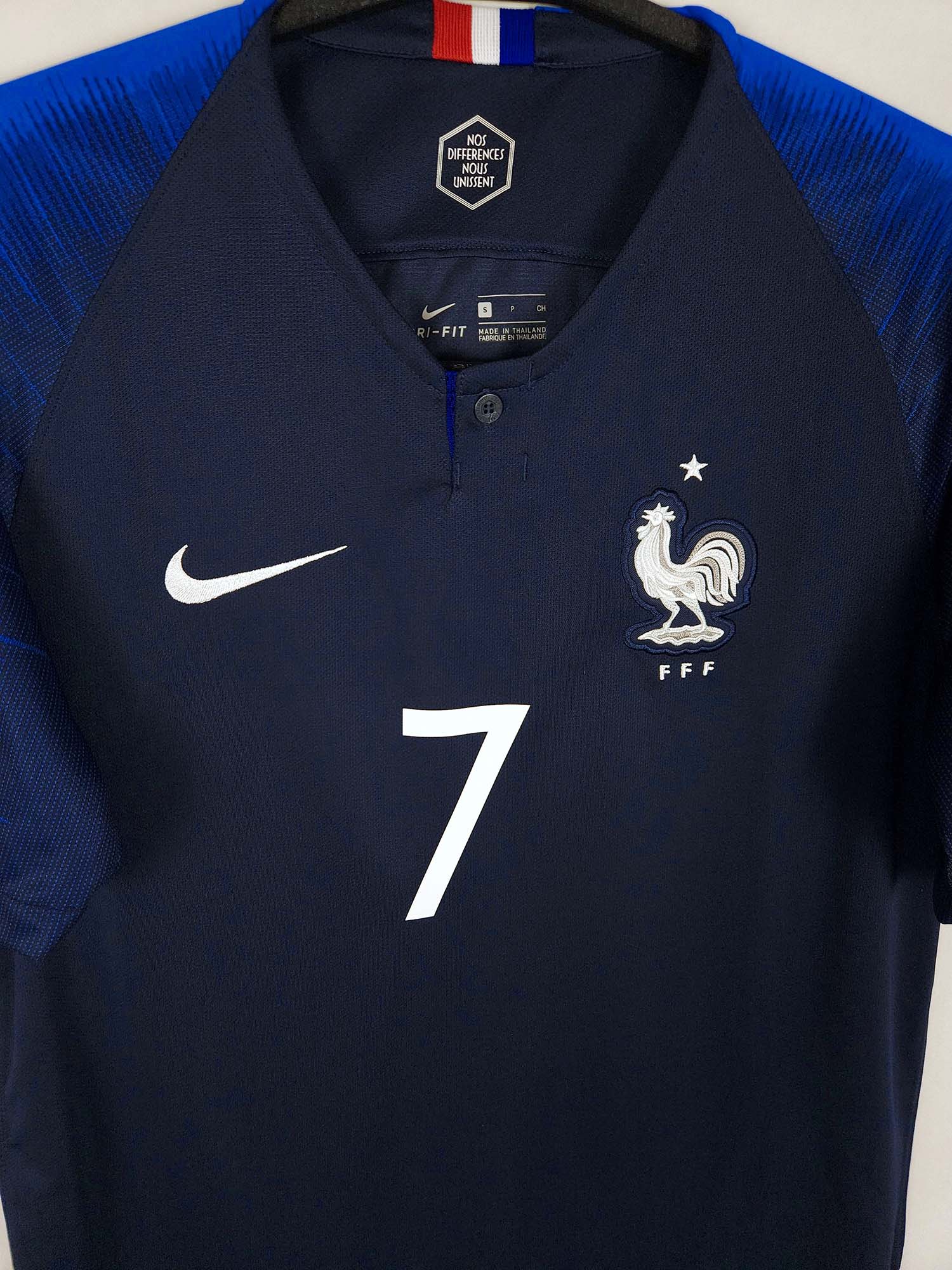France 2018-19 Home Football Shirt | Antoine Griezmann